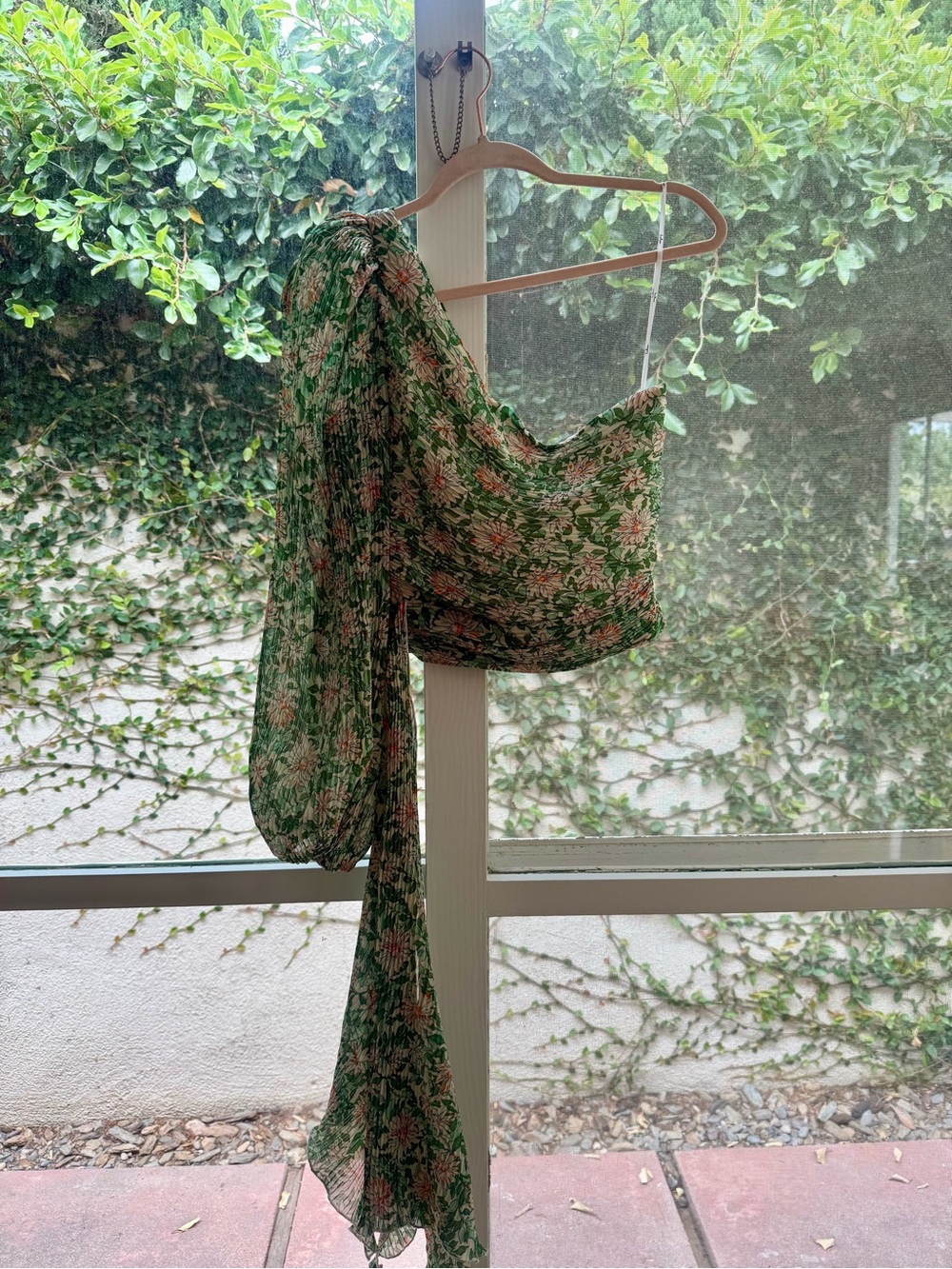 Lulu’s Grow Toward Love Green Floral Print Pleated One-Shoulder Top NWT